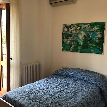 La Casa Delle Sirene Hotel Assisi Bagian luar foto