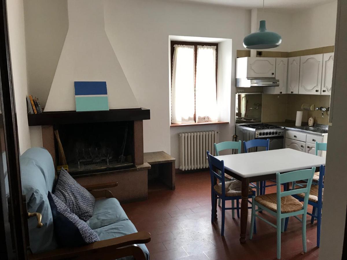 La Casa Delle Sirene Hotel Assisi Bagian luar foto